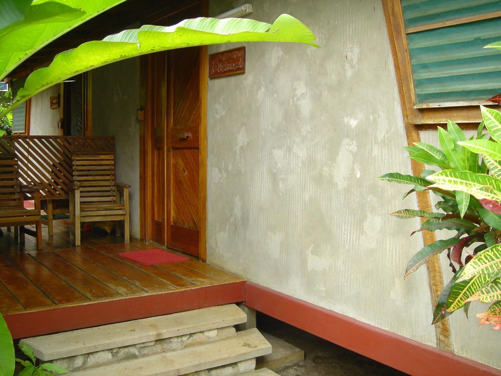 Whistling Bird Hotel Negril Zewnętrze zdjęcie