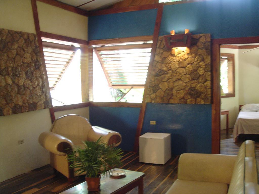 Whistling Bird Hotel Negril Zewnętrze zdjęcie
